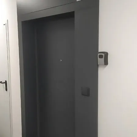 Accommodatie bij particulieren 1130 Wojciechowskiego 6a - Tanie W Apartamencie - Samodzielne Zameldowanie - Self Check In